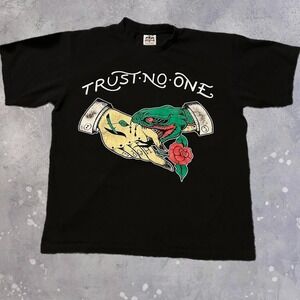 XL Cotton Black T- Shirt Trust No One Graphic Traditional Tattoo Style Punk Rock